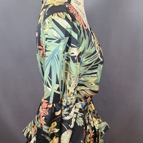 Plunge Neck Floral Flounce Mini Dress - Picture 7 of 10